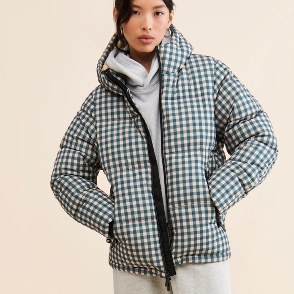 The Very Warm Mainline Printed Oversized Puffer Jacket Coat in Green - Picture 2 of 11